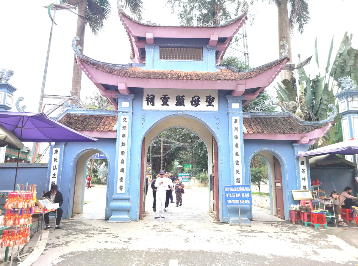 Du xuân về miền Đông Cuông